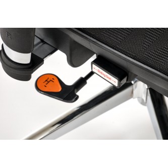 VIXEN fotel gabinetowy czarny (1p1szt)